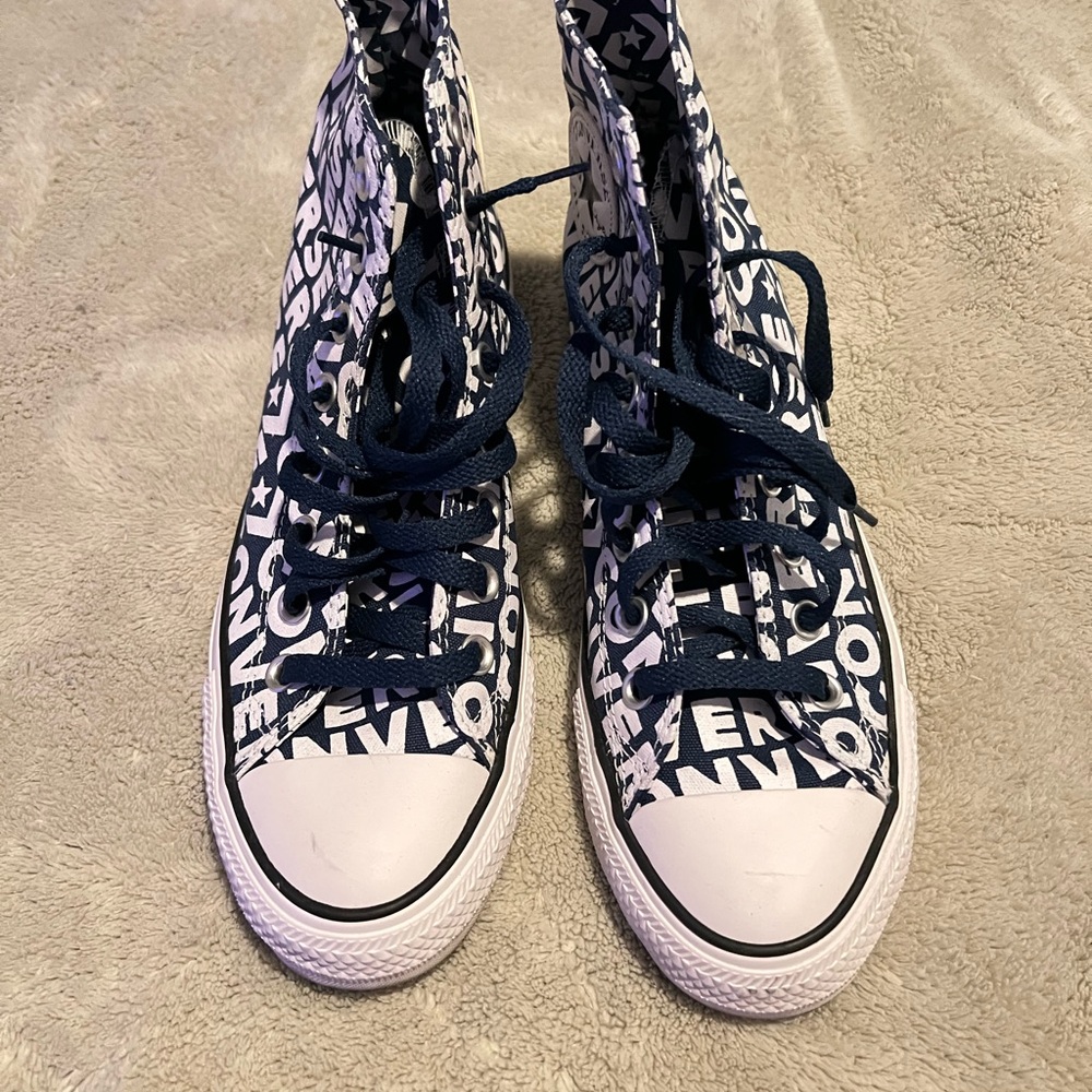 Converse High-Top Sneakers in Navy and White NWT